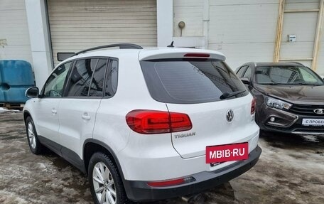 Volkswagen Tiguan I, 2015 год, 1 399 000 рублей, 4 фотография