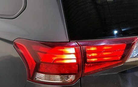 Mitsubishi Outlander III рестайлинг 3, 2020 год, 2 179 000 рублей, 6 фотография