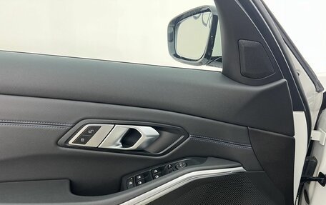 BMW 3 серия, 2021 год, 4 490 000 рублей, 19 фотография