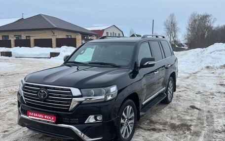 Toyota Land Cruiser 200, 2017 год, 7 200 000 рублей, 1 фотография