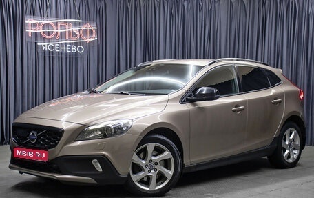 Volvo V40 Cross Country I, 2013 год, 1 398 000 рублей, 1 фотография