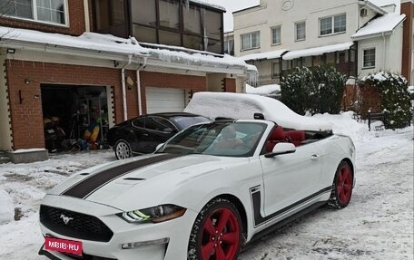 Ford Mustang VI рестайлинг, 2018 год, 2 750 000 рублей, 1 фотография