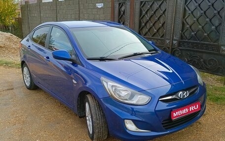 Hyundai Solaris II рестайлинг, 2012 год, 880 000 рублей, 1 фотография