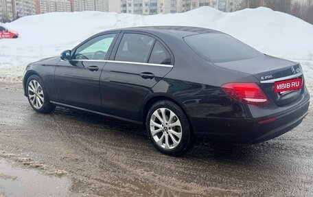 Mercedes-Benz E-Класс, 2018 год, 2 560 000 рублей, 5 фотография