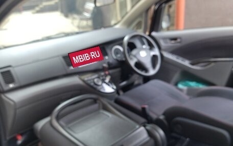 Toyota ISis I, 2011 год, 1 450 000 рублей, 7 фотография