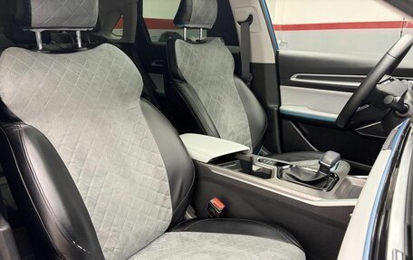 Geely Emgrand, 2023 год, 1 649 900 рублей, 13 фотография