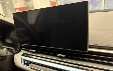 Geely Emgrand, 2023 год, 1 649 900 рублей, 16 фотография