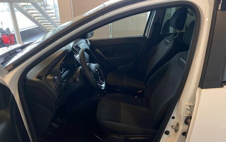 Renault Logan II, 2019 год, 1 550 000 рублей, 16 фотография