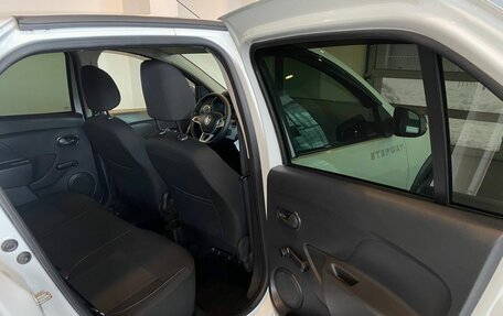Renault Logan II, 2019 год, 1 550 000 рублей, 26 фотография
