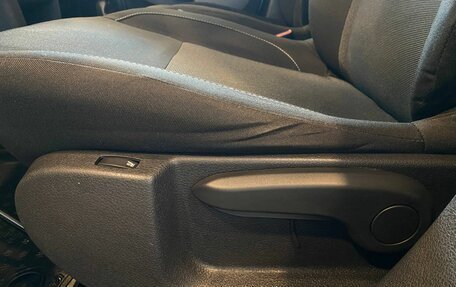 Renault Logan II, 2019 год, 1 550 000 рублей, 33 фотография