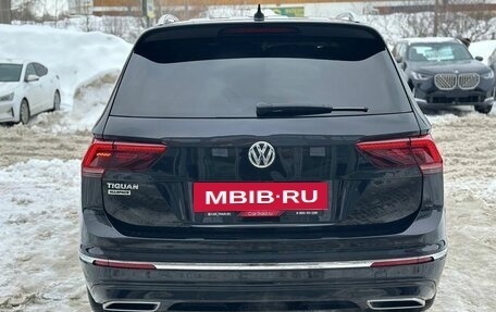 Volkswagen Tiguan II, 2019 год, 2 900 000 рублей, 6 фотография