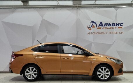 Hyundai Solaris II рестайлинг, 2017 год, 1 050 000 рублей, 2 фотография