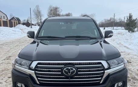 Toyota Land Cruiser 200, 2017 год, 7 200 000 рублей, 8 фотография