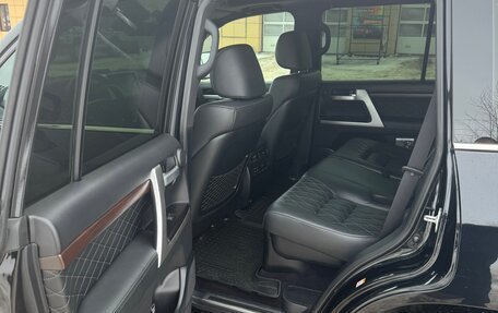 Toyota Land Cruiser 200, 2017 год, 7 200 000 рублей, 18 фотография