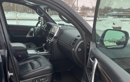 Toyota Land Cruiser 200, 2017 год, 7 200 000 рублей, 16 фотография