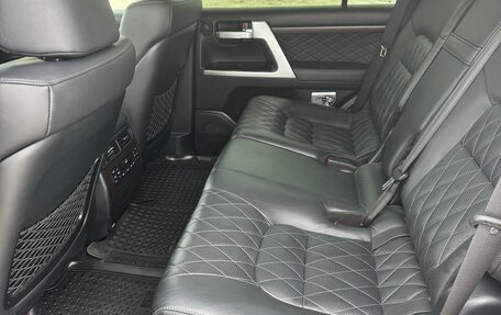 Toyota Land Cruiser 200, 2017 год, 7 200 000 рублей, 12 фотография