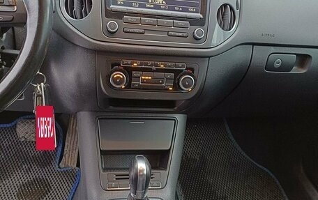 Volkswagen Tiguan I, 2011 год, 1 030 000 рублей, 13 фотография