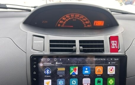 Toyota Vitz, 2009 год, 540 000 рублей, 10 фотография