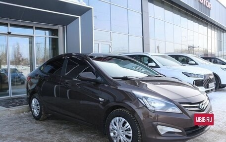 Hyundai Solaris II рестайлинг, 2016 год, 1 050 000 рублей, 3 фотография
