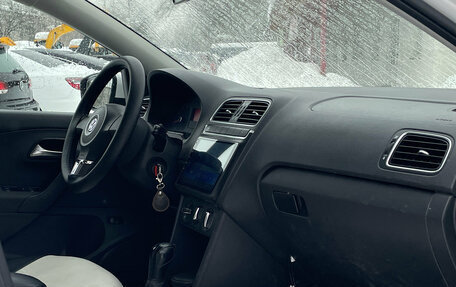 Volkswagen Polo VI (EU Market), 2011 год, 640 000 рублей, 12 фотография