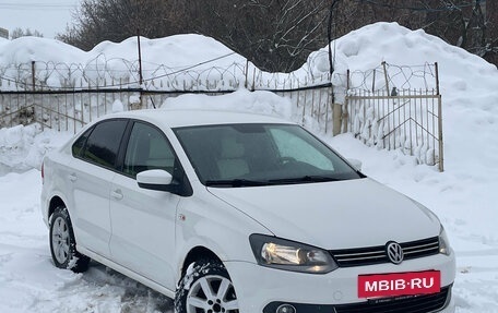 Volkswagen Polo VI (EU Market), 2011 год, 640 000 рублей, 3 фотография