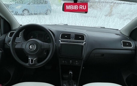 Volkswagen Polo VI (EU Market), 2011 год, 640 000 рублей, 11 фотография