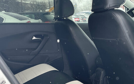 Volkswagen Polo VI (EU Market), 2011 год, 640 000 рублей, 18 фотография