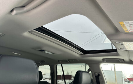 Toyota Land Cruiser 200, 2015 год, 5 980 000 рублей, 11 фотография