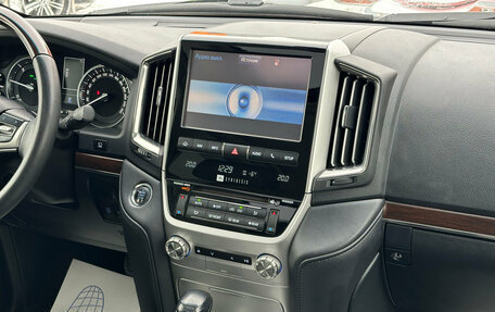 Toyota Land Cruiser 200, 2015 год, 5 980 000 рублей, 13 фотография