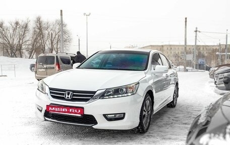 Honda Accord IX рестайлинг, 2013 год, 1 600 000 рублей, 2 фотография