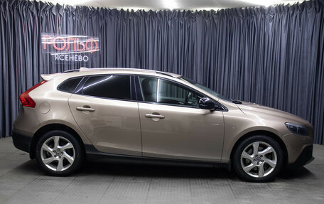 Volvo V40 Cross Country I, 2013 год, 1 398 000 рублей, 4 фотография