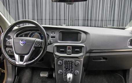 Volvo V40 Cross Country I, 2013 год, 1 398 000 рублей, 14 фотография