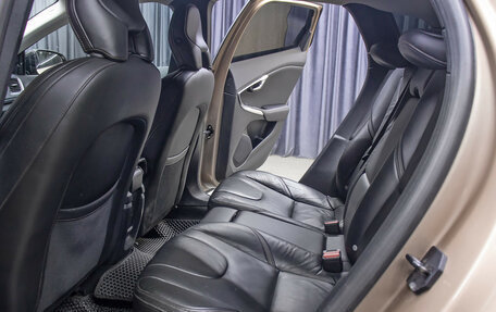 Volvo V40 Cross Country I, 2013 год, 1 398 000 рублей, 12 фотография