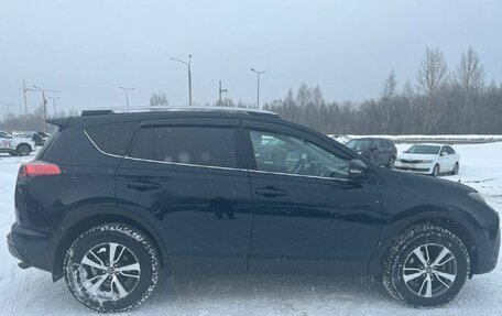 Toyota RAV4, 2019 год, 3 144 000 рублей, 13 фотография