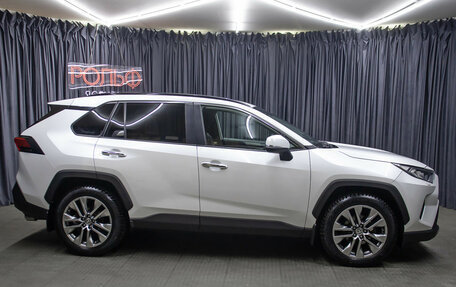 Toyota RAV4, 2020 год, 3 198 000 рублей, 4 фотография