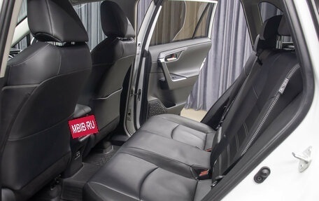 Toyota RAV4, 2020 год, 3 198 000 рублей, 12 фотография