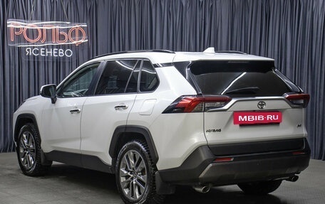 Toyota RAV4, 2020 год, 3 198 000 рублей, 7 фотография