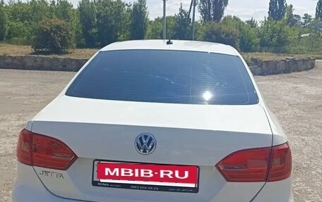 Volkswagen Jetta VI, 2013 год, 650 000 рублей, 2 фотография