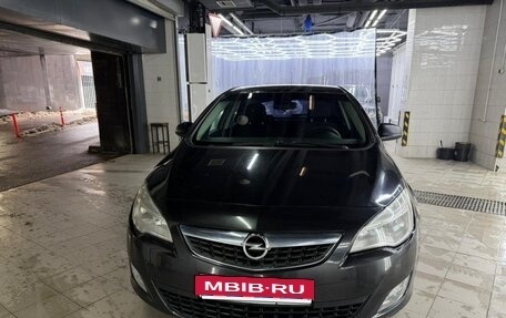 Opel Astra J, 2010 год, 550 000 рублей, 3 фотография