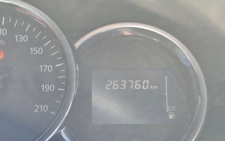 Renault Logan II, 2016 год, 270 000 рублей, 10 фотография