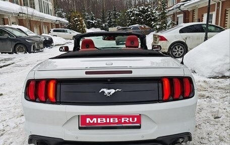 Ford Mustang VI рестайлинг, 2018 год, 2 750 000 рублей, 10 фотография