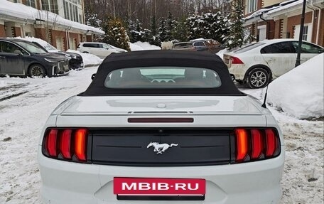 Ford Mustang VI рестайлинг, 2018 год, 2 750 000 рублей, 6 фотография