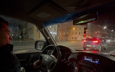 Mitsubishi Pajero IV, 2011 год, 3 000 000 рублей, 8 фотография