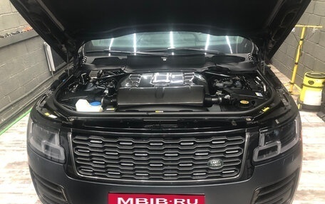 Land Rover Range Rover IV рестайлинг, 2018 год, 6 700 000 рублей, 2 фотография