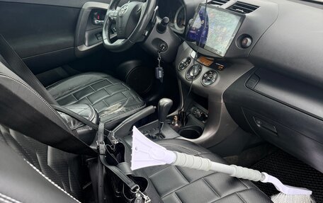 Toyota RAV4, 2011 год, 1 600 000 рублей, 6 фотография