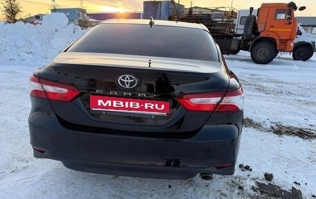 Toyota Camry, 2019 год, 3 500 000 рублей, 6 фотография