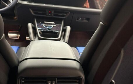 Porsche Cayenne III, 2025 год, 30 604 704 рублей, 6 фотография