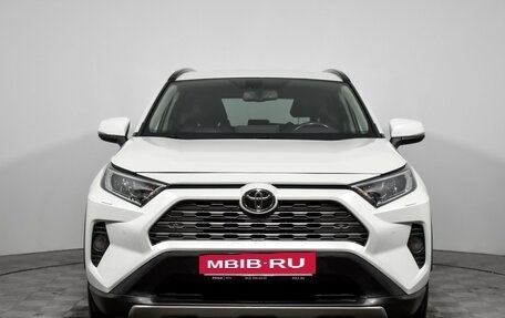 Toyota RAV4, 2020 год, 2 900 000 рублей, 2 фотография