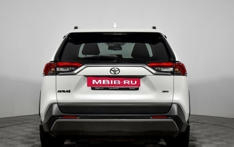 Toyota RAV4, 2020 год, 2 900 000 рублей, 6 фотография