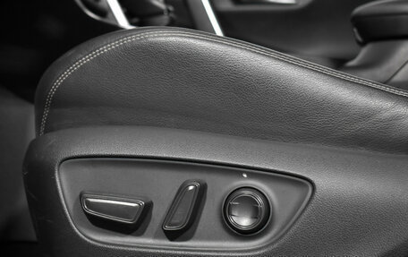 Toyota RAV4, 2020 год, 2 900 000 рублей, 10 фотография